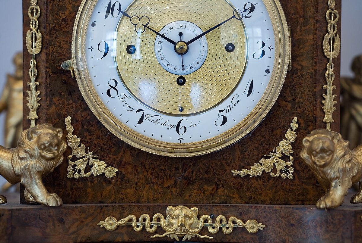Een tafelklok kiezen die bij je interieur past