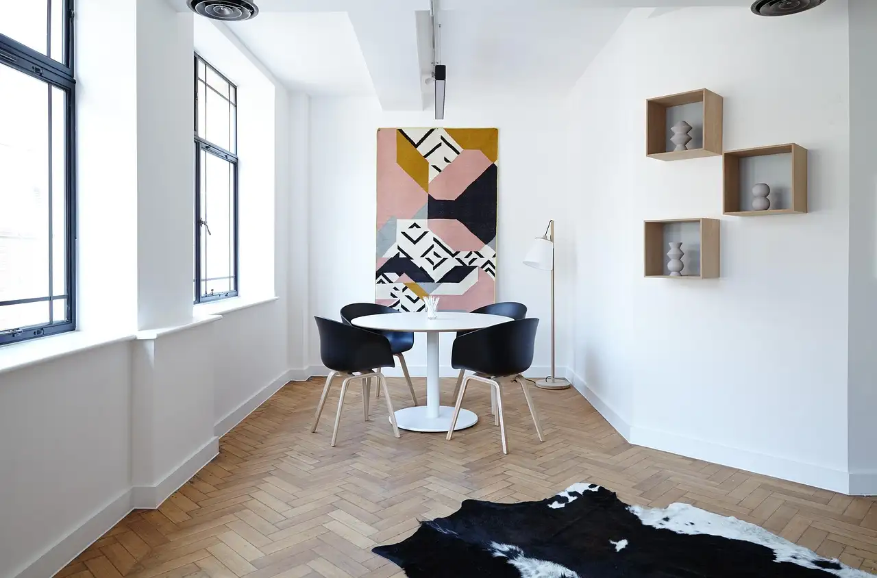 Luxe interieur winkel met exclusieve meubels en design